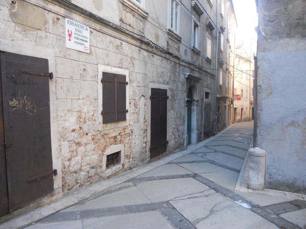Apartment Eleonora Senj  Oda fotoğraf